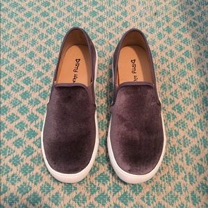 Dirty Laundry Franklin Velvet Sneaker
